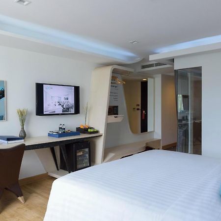 The Xtreme Suites Bangkok Exteriör bild