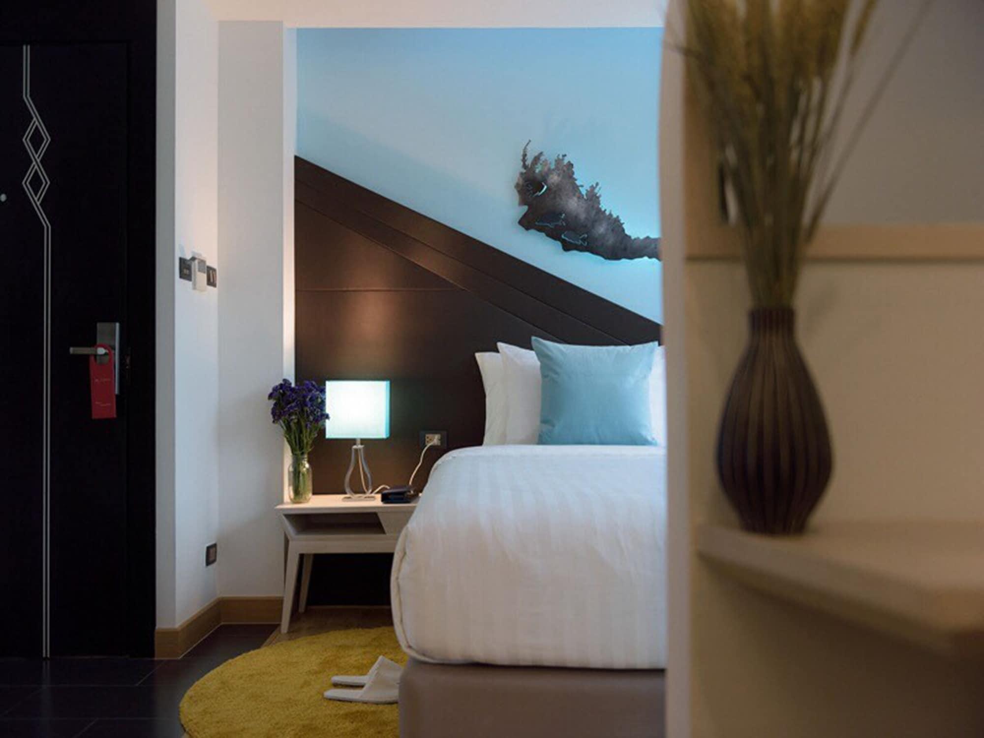 The Xtreme Suites Bangkok Exteriör bild