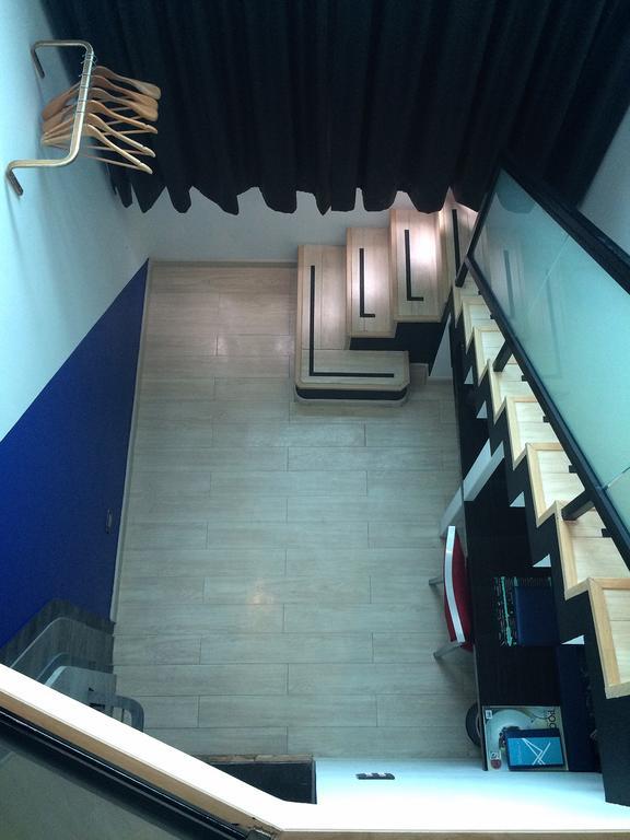 The Xtreme Suites Bangkok Exteriör bild